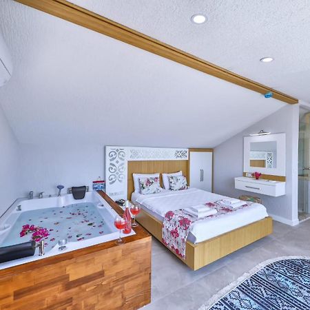 Hediye Hanim Suit&Apart Aparthotel Kaş Buitenkant foto